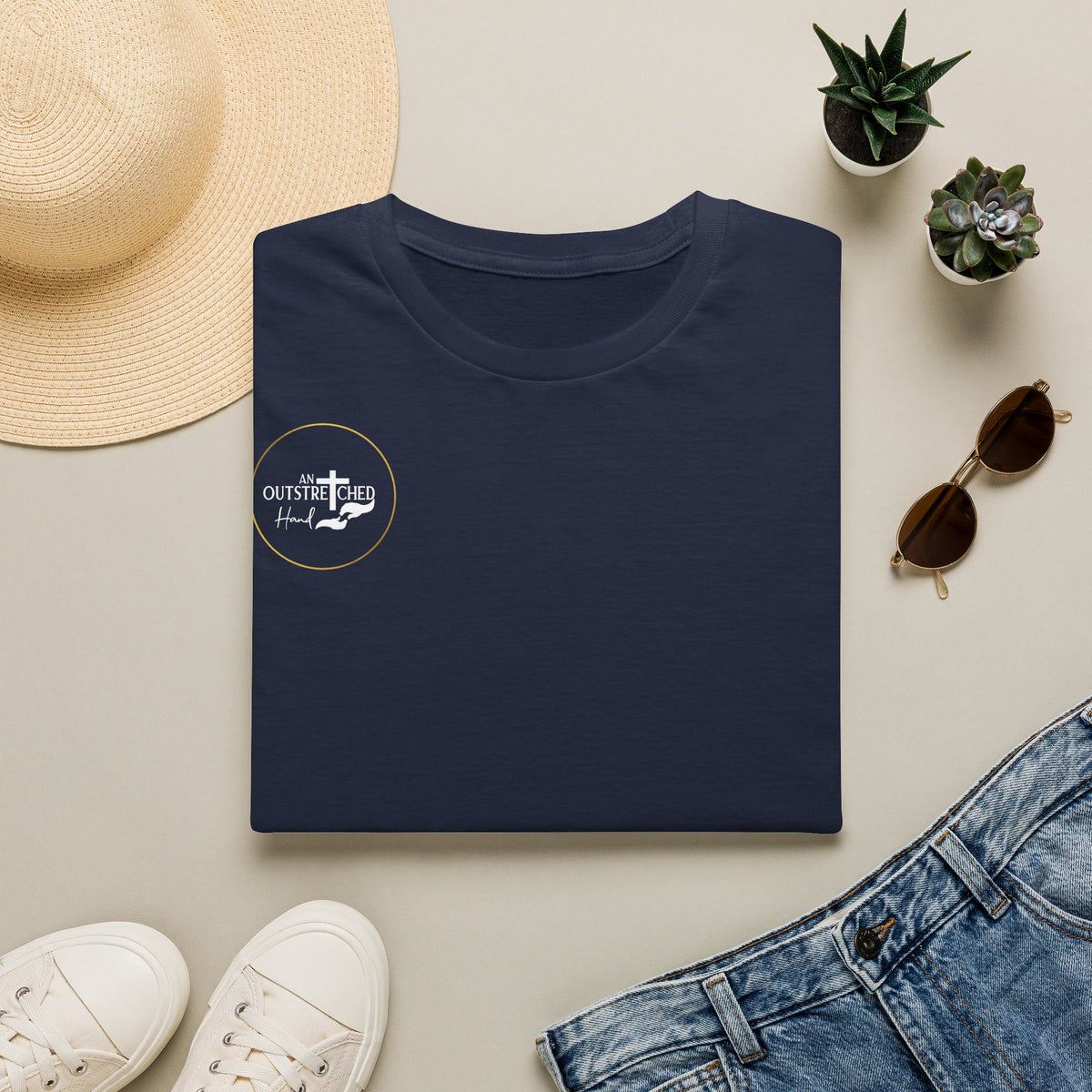 UMT7 T-shirt — Dress to help — English